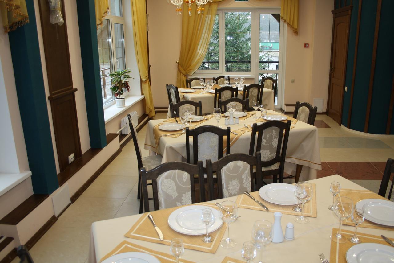 Belovezhskaya Pushcha Hotel Complex Zharkovshina ภายนอก รูปภาพ